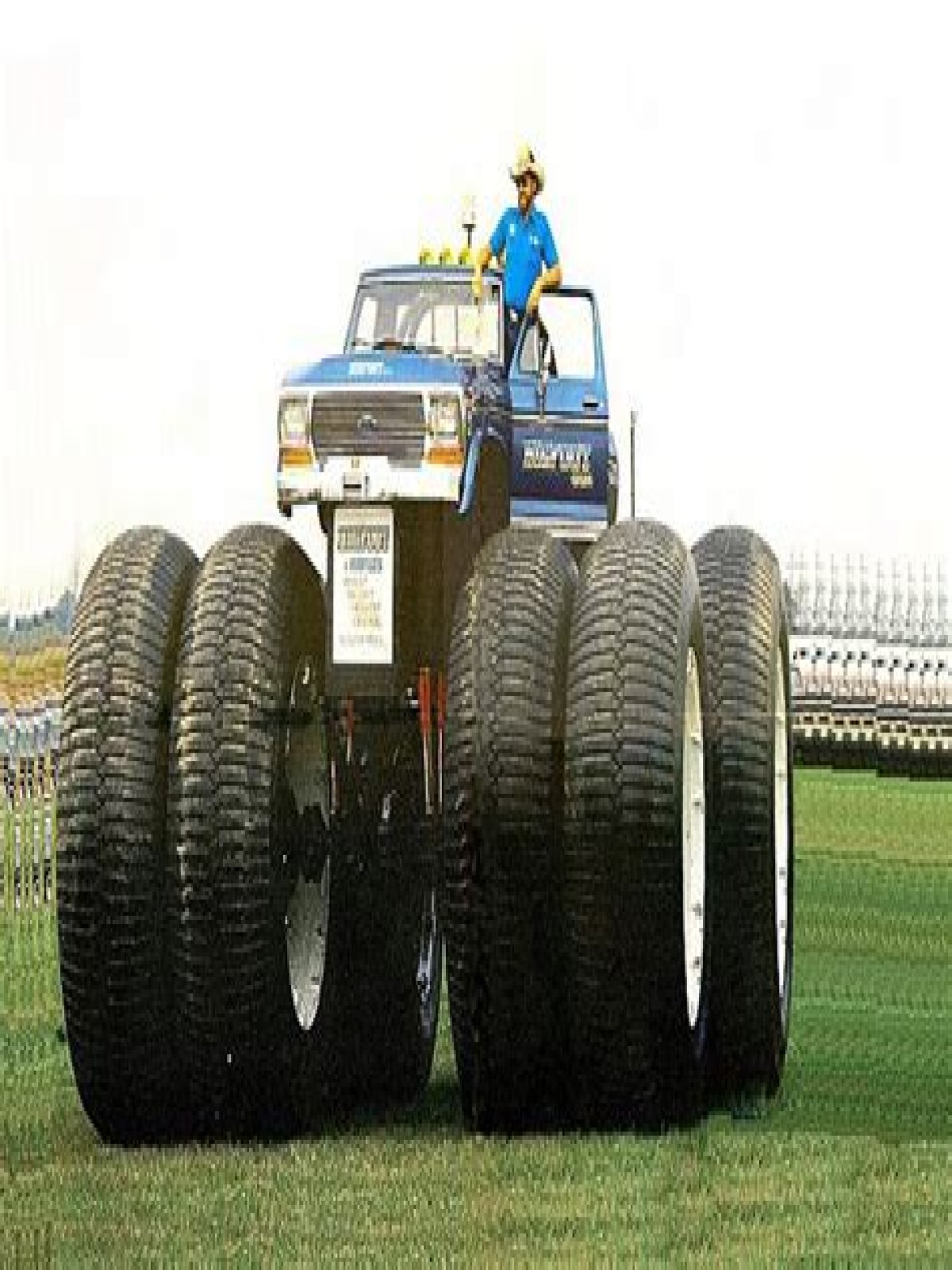 How much is it to buy a monster truck